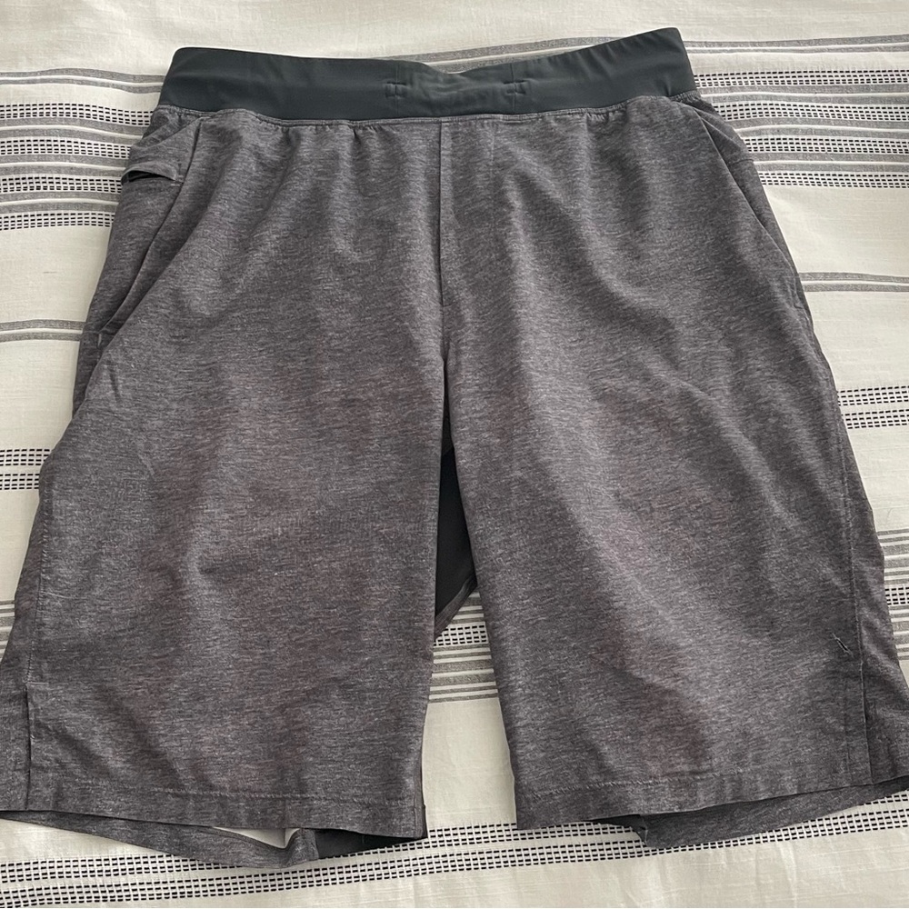 Lululemon Men's Gray Shorts